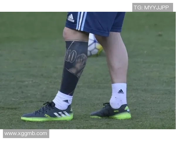 将足球明星的传奇瞬间化为纹身艺术的独特表达